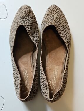 Toms Women's Leopard Print Slip-Ons in Tan and Black